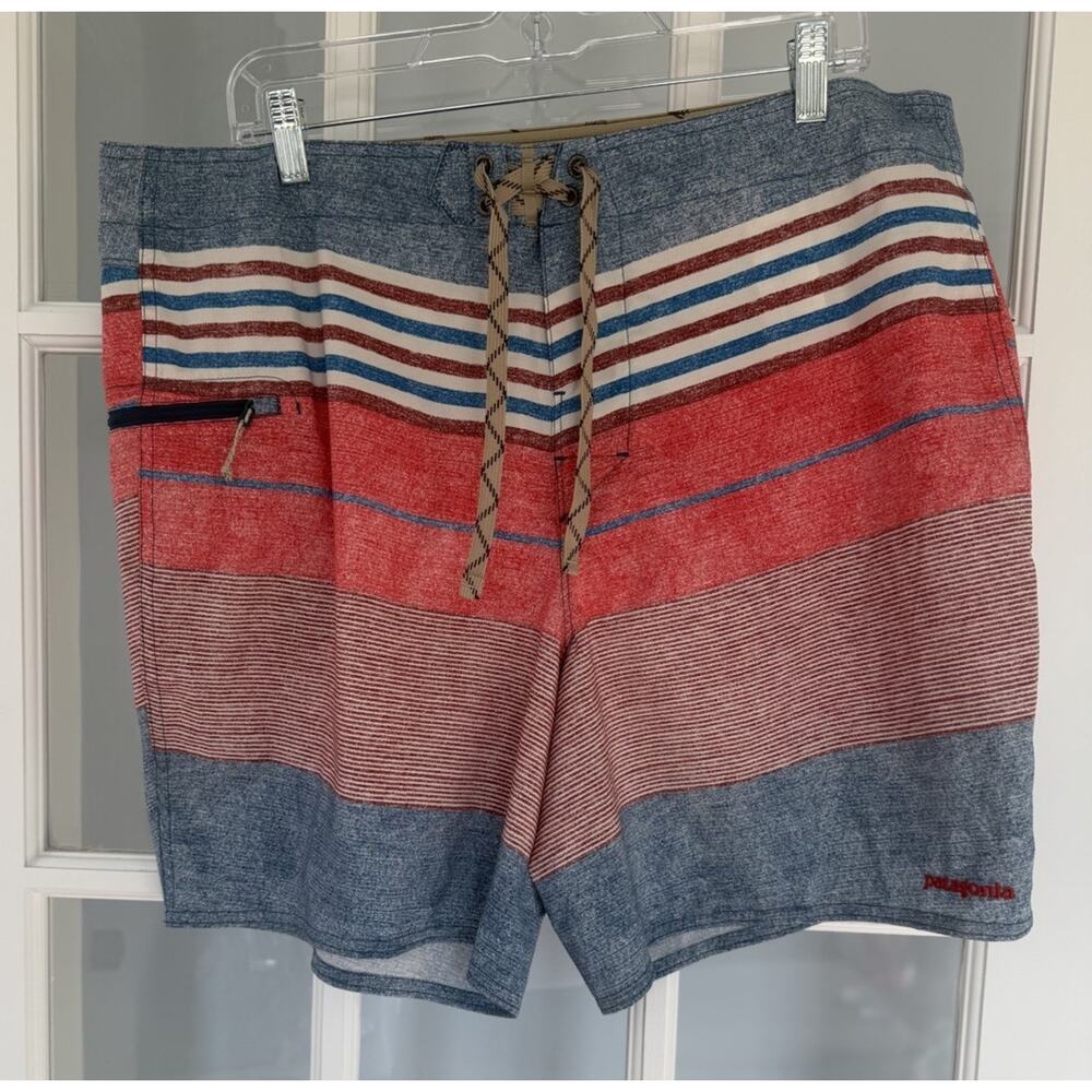 Patagonia Board Shorts Men's Size 38 Red White & Blue striped Swim Suit Trunks